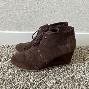 Toms Brown Suede Wedge Ankle Booties